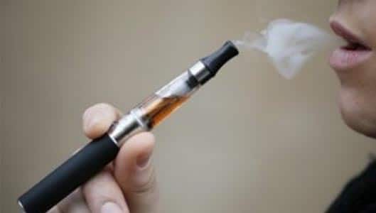 17 Year old boy first victim of e-cigarettes DEBUNKED.