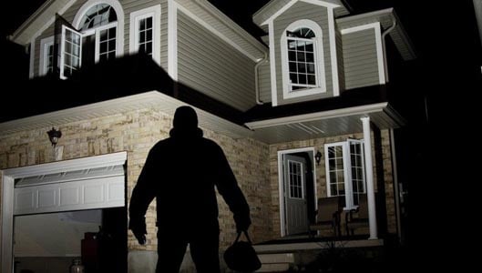 Man robbed after posting jewellery photos on Instagram