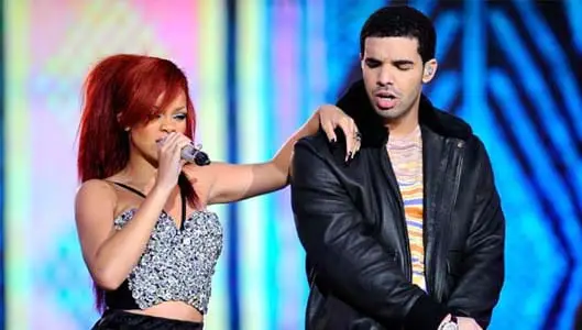 Rihanna & Drake “sex tape” links spread across Facebook