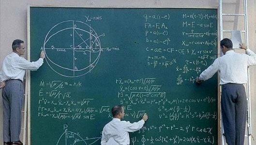 Image shows NASA scientists in 60’s using chalkboard? Fact check