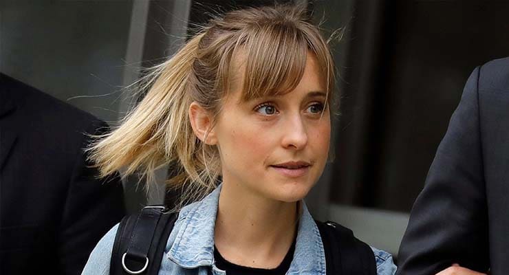 Allison Mack confess selling children to Clintons & Rothschilds? Fact Check