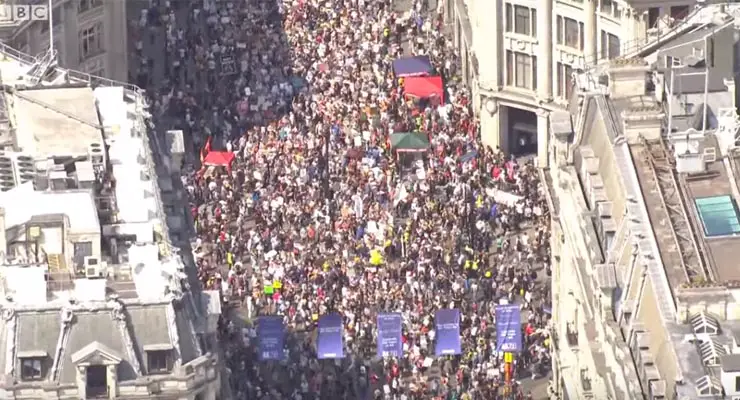 Does video show aerial footage of people protesting Trump UK state visit? Fact Check
