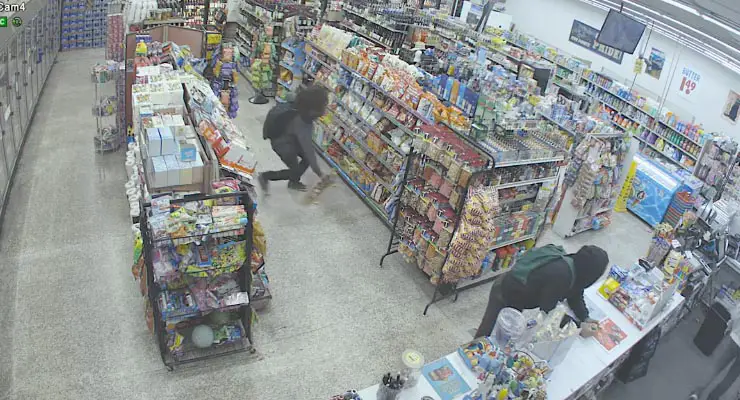 Does CCTV footage show shoplifters foiling armed robber? Fact Check