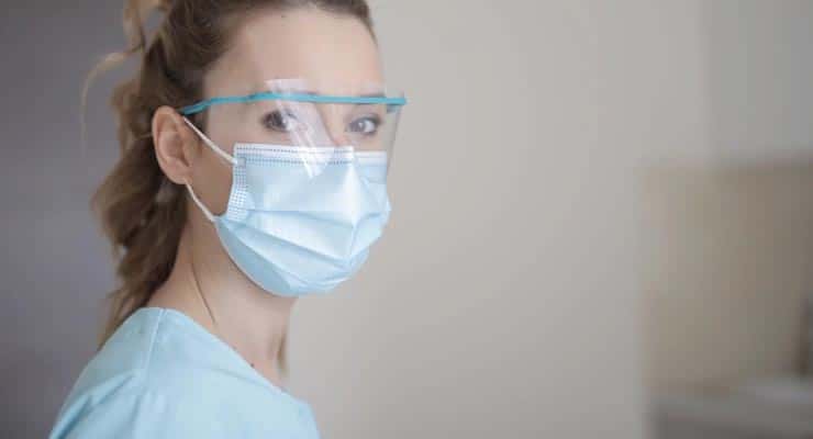Can you wear medical mask both ways depending if you’re sick? Fact Check